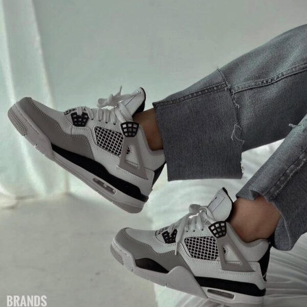 JORDAN 4 WHITE BLACK