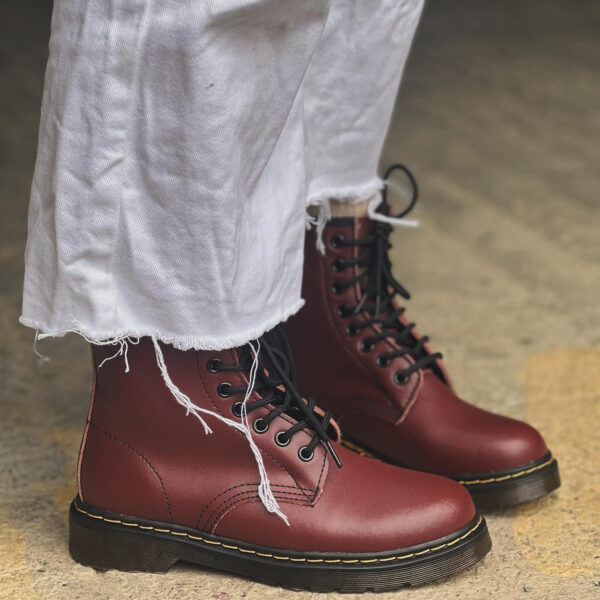DR.MARTENS RED