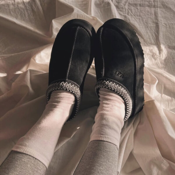 UGG TAZZ PLATFORM BLACK