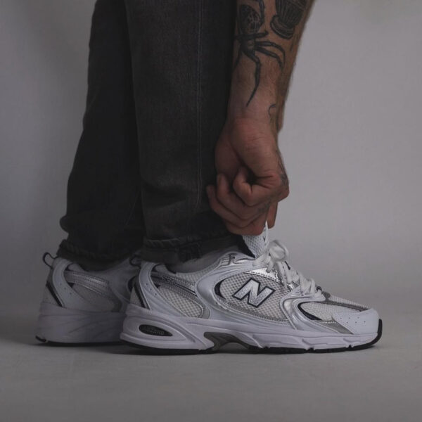NEW BALANCE 530 WHITE/SILVER